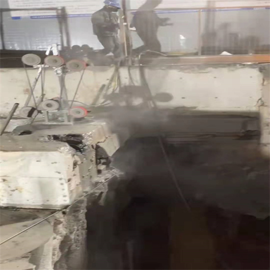 绳锯樱桃视频在线直播高清施工队 绳锯樱桃视频在线直播高清施工队